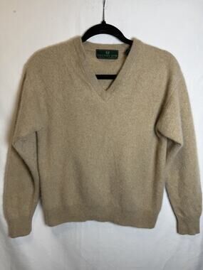 VTG Embassy Row 2-Ply 100% Cashmere Men’s V-Neck Luxury Sweater Sz M Old Money